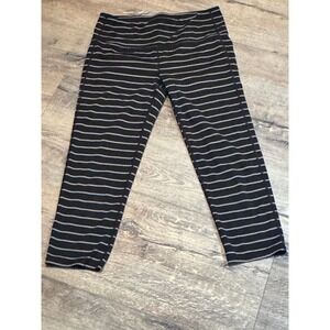 Athleta Capri lagging size medium women‎